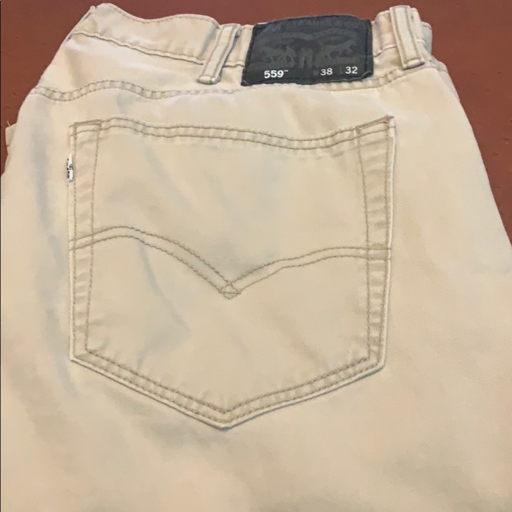 Levi’s 559 Khaki jeans